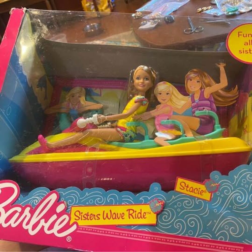NIB “Barbie Sisters Wave Ride”. Stacie doll included